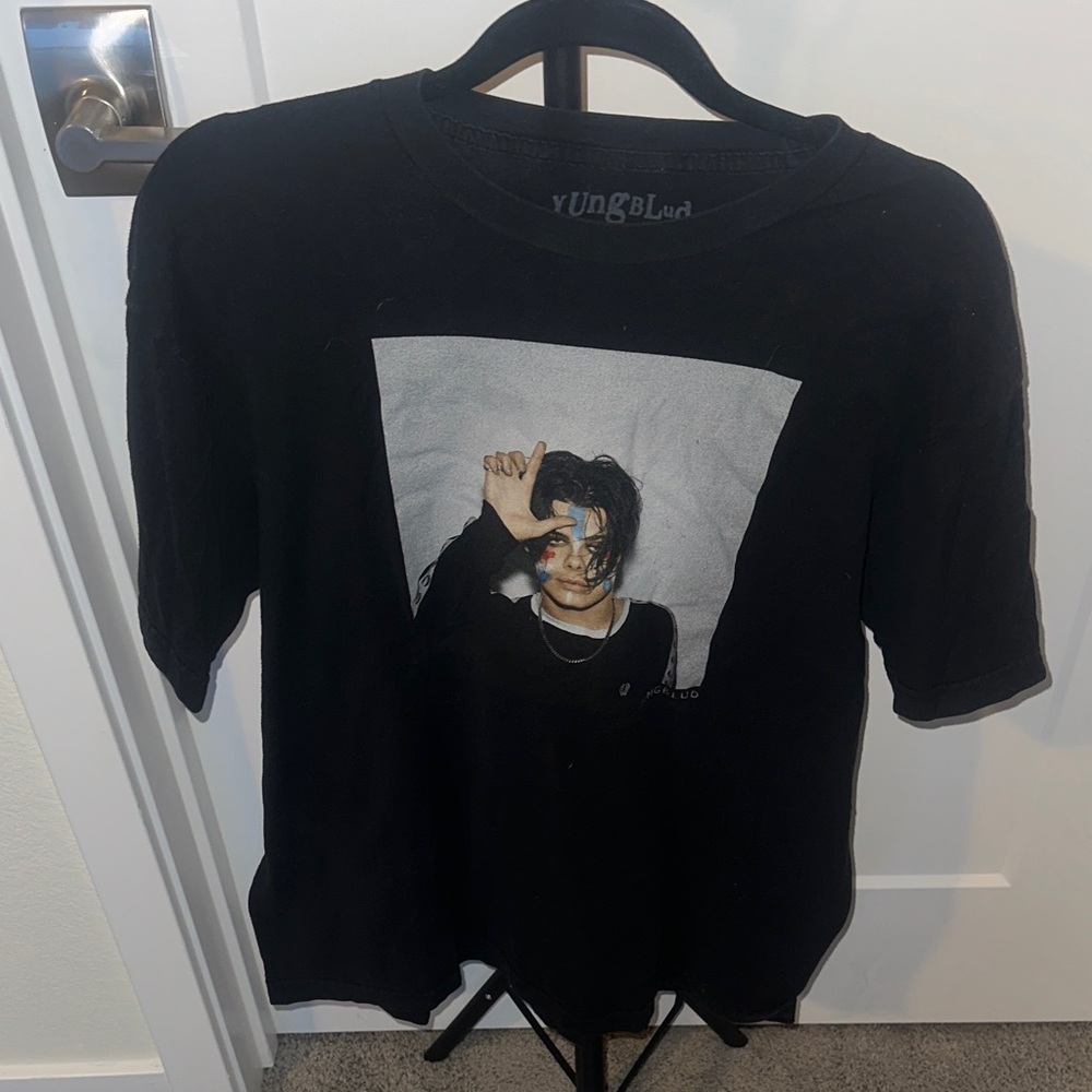 YUNGBLUD Black Graphic T-Shirt